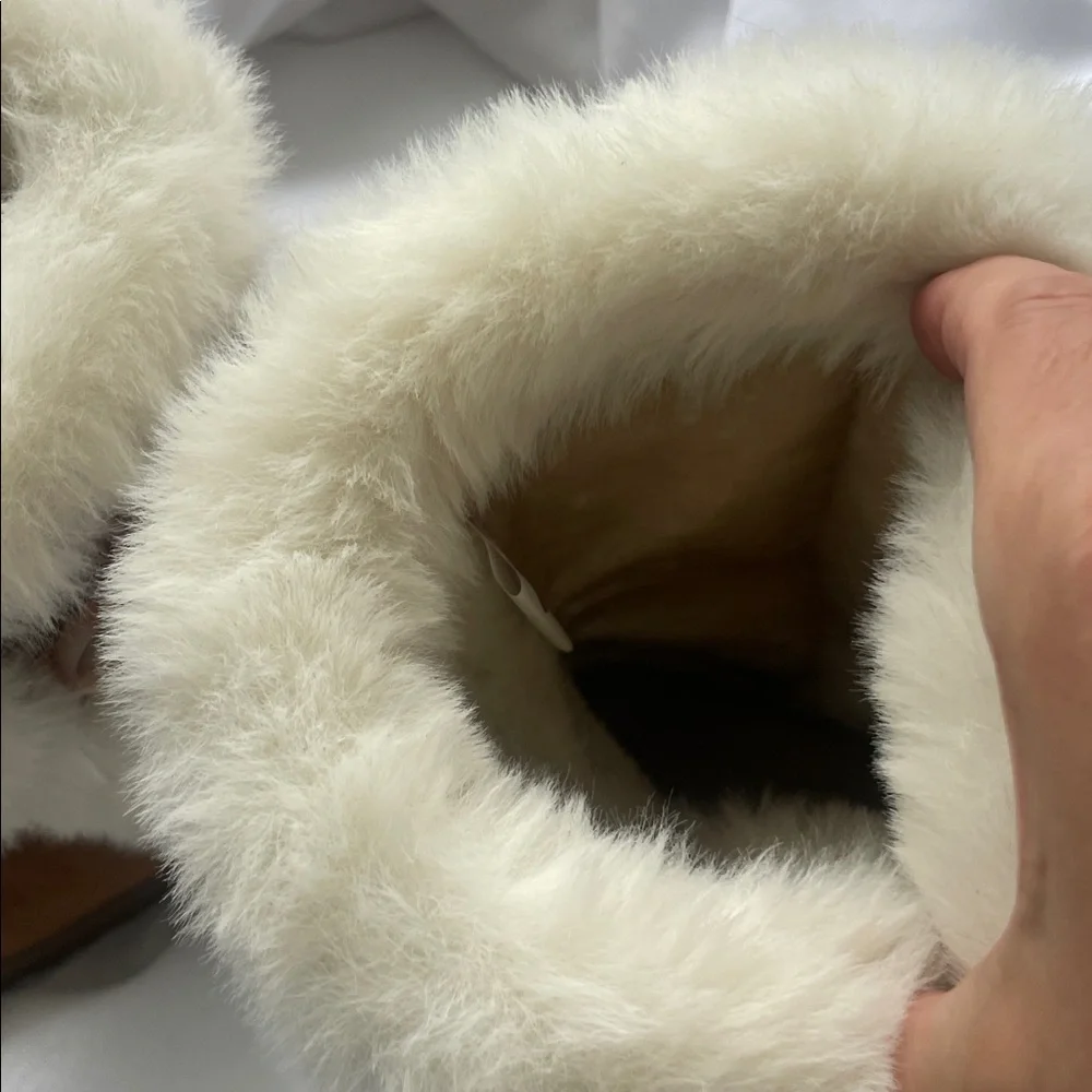 Tan Shearling-Lined Winter Boots - Picture 12 of 14